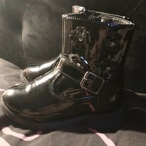 Black toddler boots